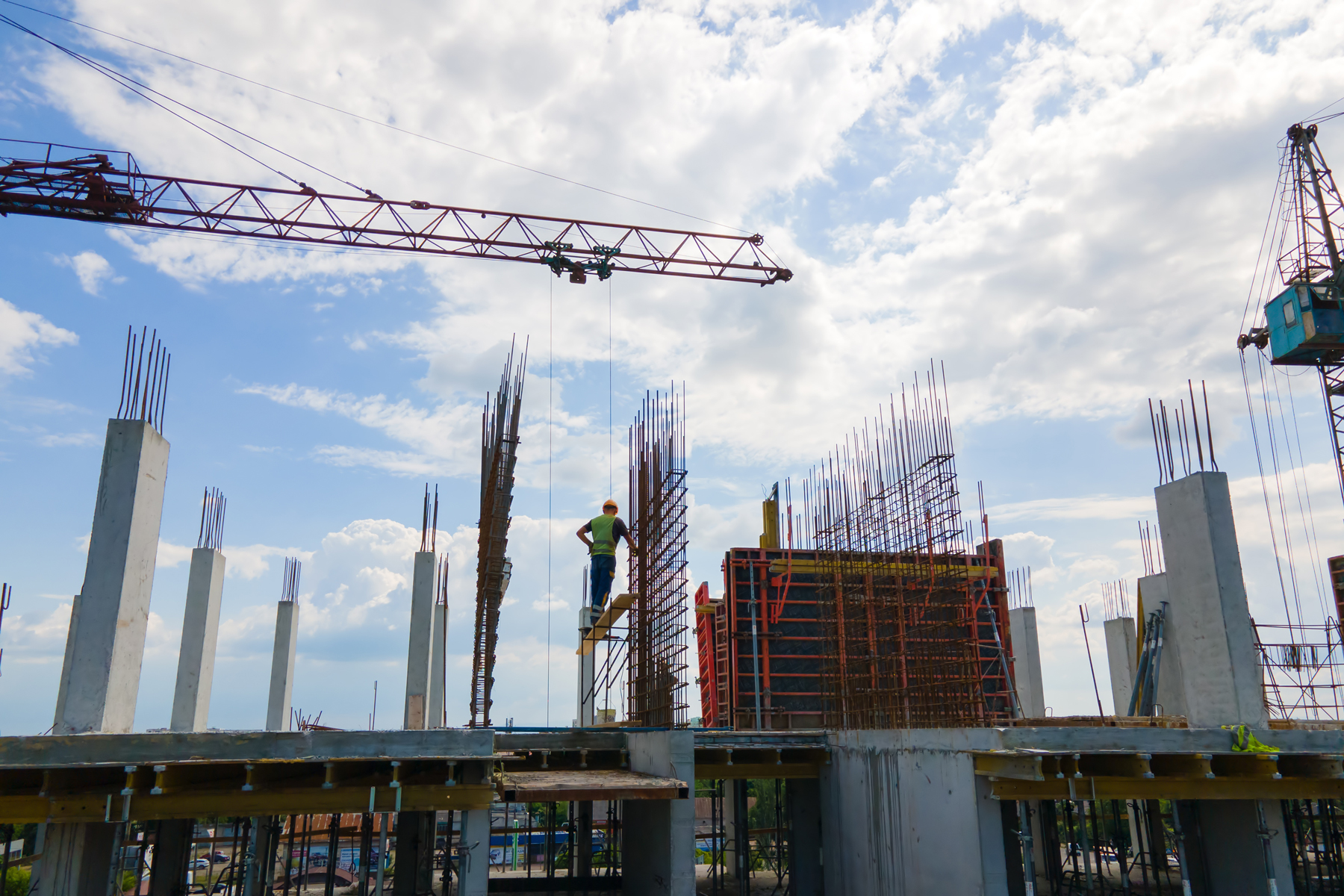 construction-worker-on-a-construction-site-with-cr-2026-09-23-06-47-02-utc