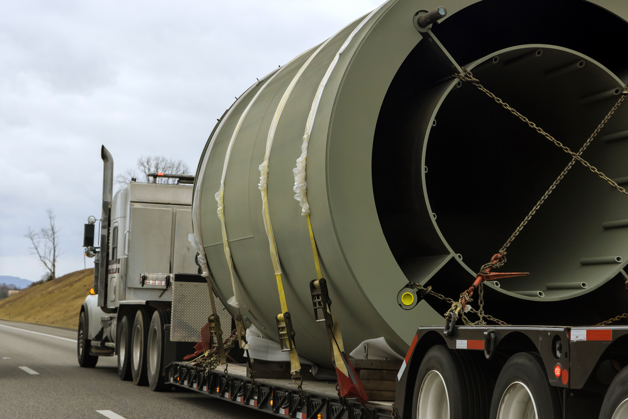 large-truck-transports-oversized-industrial-pipe-o-2026-09-22-04-30-26-utc