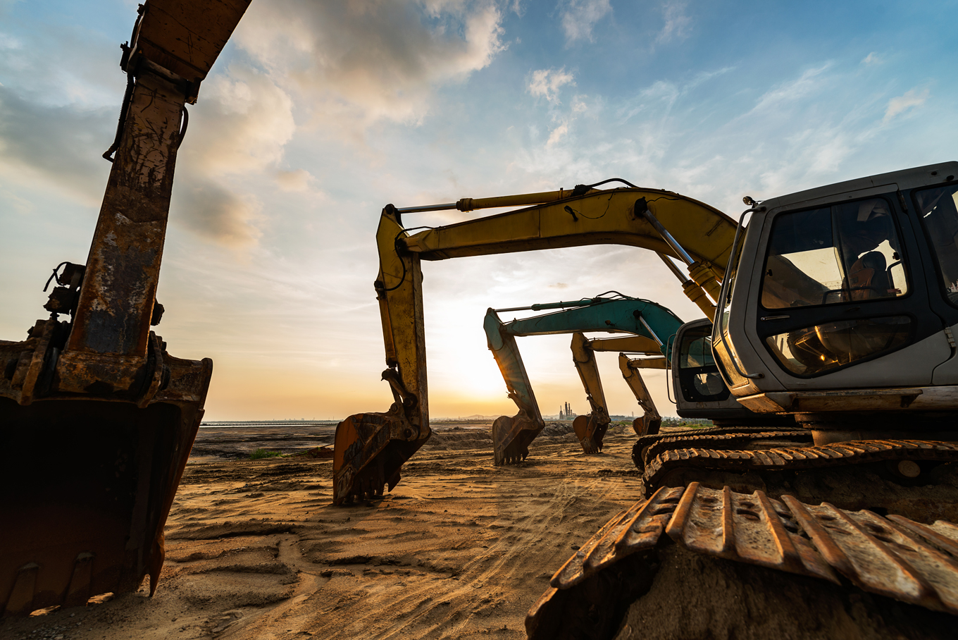 excavators-parked-at-construction-site-during-suns-2026-09-25-07-51-08-utc